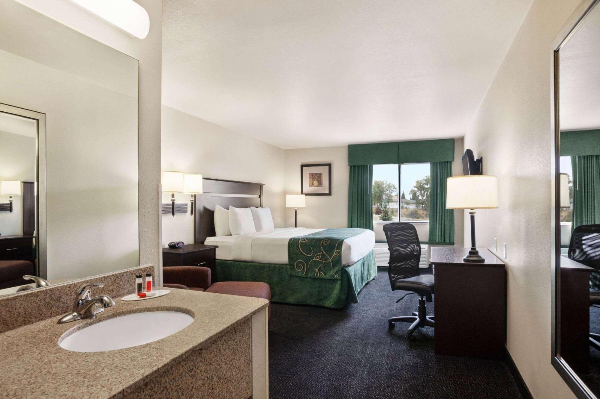 Travelodge By Wyndham Mcalester Exterior foto